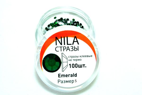 Стразы для дизайна ногтей Emerald 5 размер